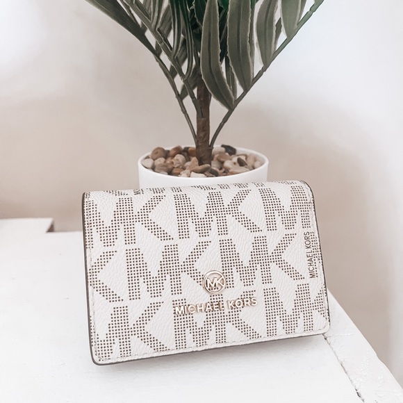 ↠ SOLD ↞ - Picture 1 of 7